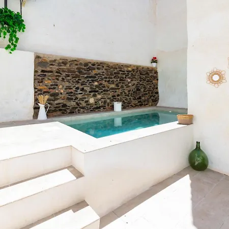 Casa La Alberquilla 펜션 Nigüelas